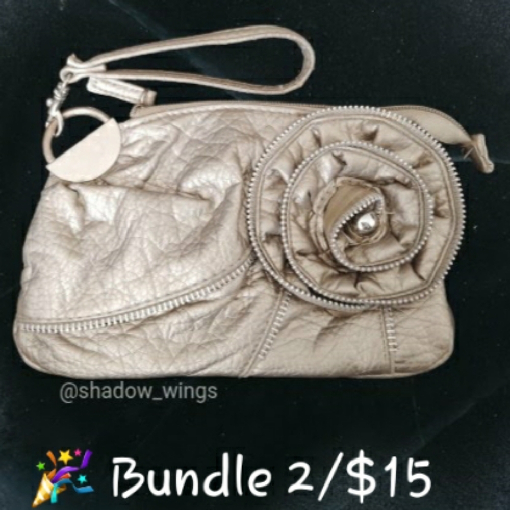 Chateau Gold Leather Wristlet - Zipper and Flower Embellishment